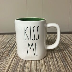 Rae Dunn Kiss Me Mug